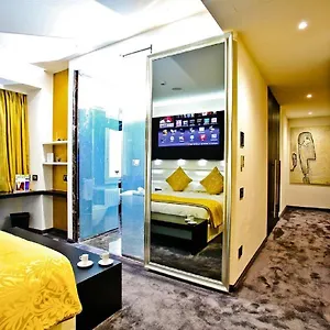 Hotel Style, Milan
