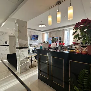 Hotel Midway, Milan